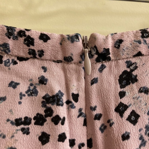 Aritzia Sunday Best Skirt - Picture 4 of 7